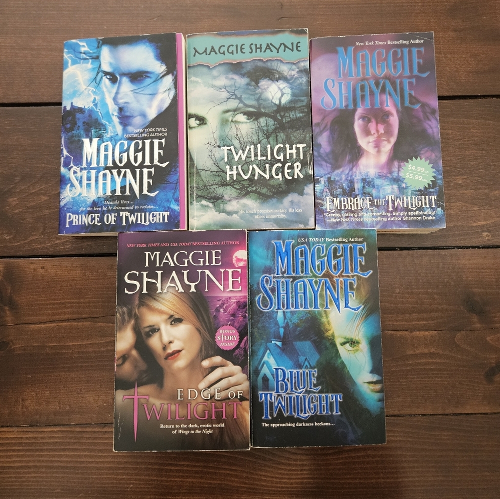 Maggie Shayne Wings in the Night Series 5 Book 5-9 Paperback Lot Vampire Romance